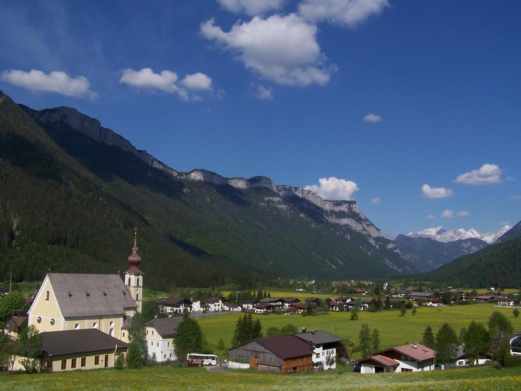 Hotel Tiroler Adler - Bed And Breakfast Вайдринг Екстериор снимка